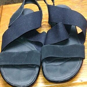 Sketchers sandals sz 7